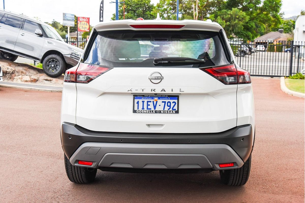 2024 Nissan X-TRAIL ST T33