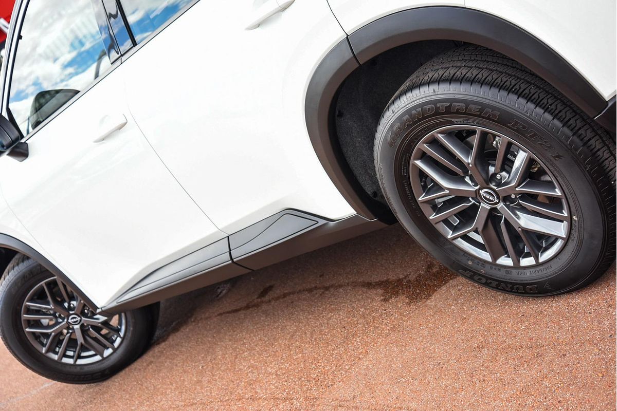2024 Nissan X-TRAIL ST T33