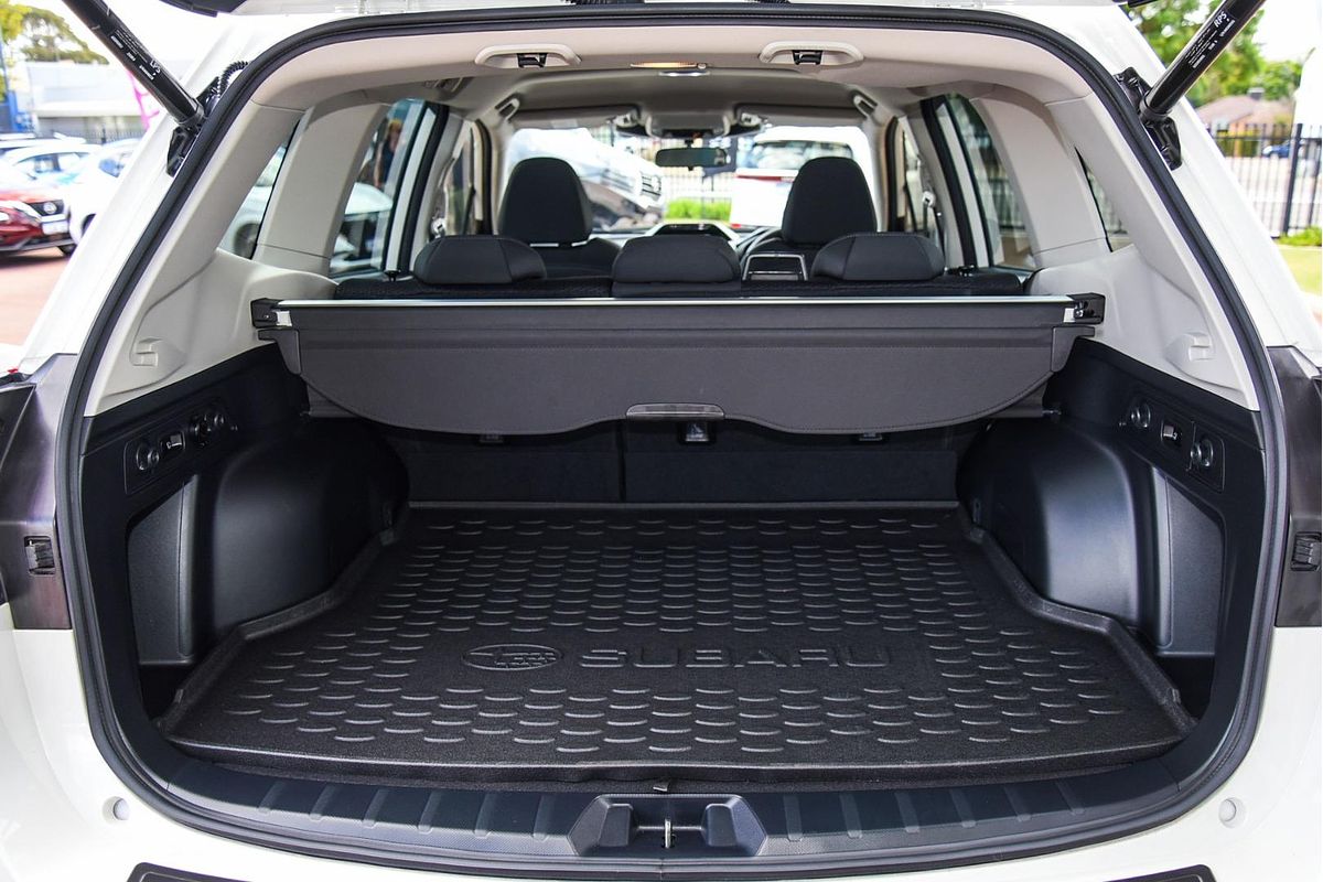 2024 Subaru Forester 2.5i Premium S5