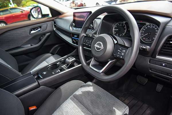 2024 Nissan X-TRAIL ST T33