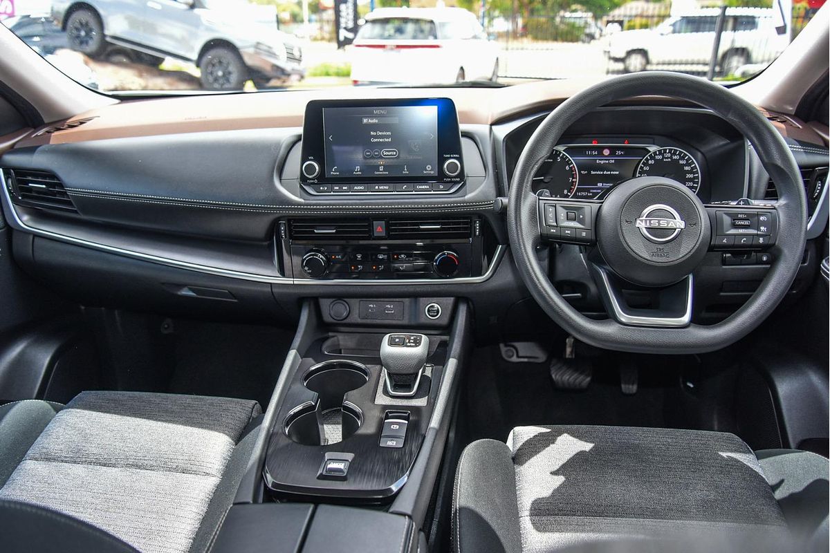 2024 Nissan X-TRAIL ST T33
