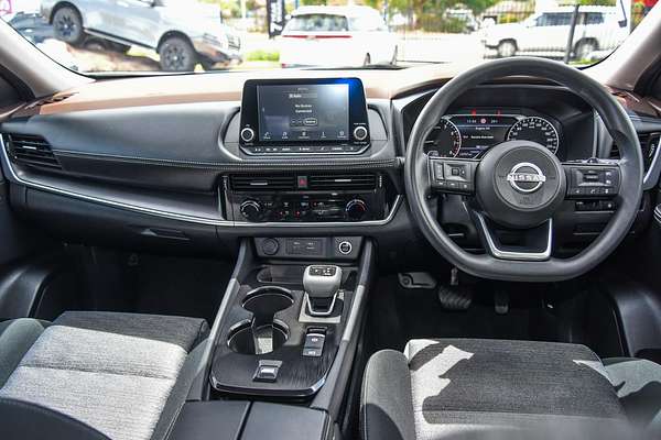 2024 Nissan X-TRAIL ST T33