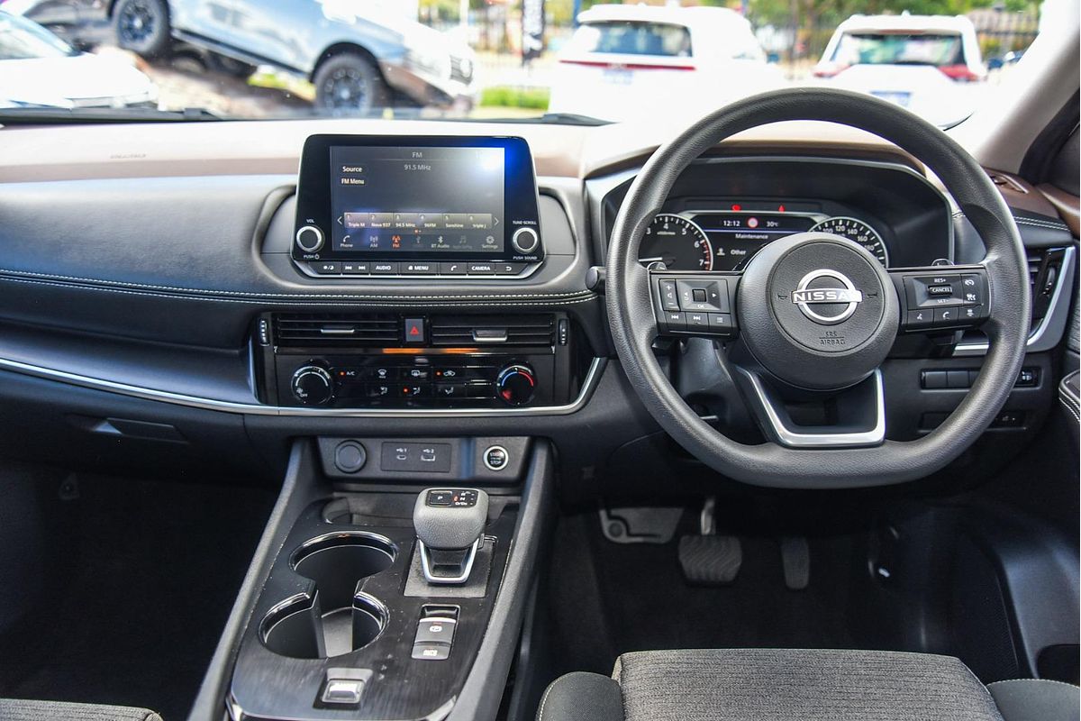 2024 Nissan X-TRAIL ST T33