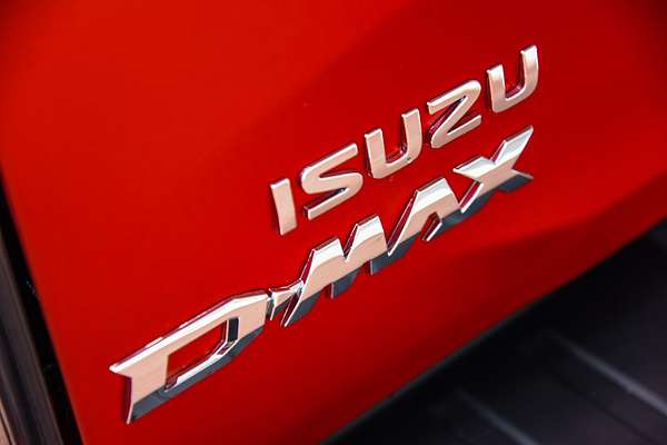 2025 Isuzu D-MAX X-TERRAIN 4X4