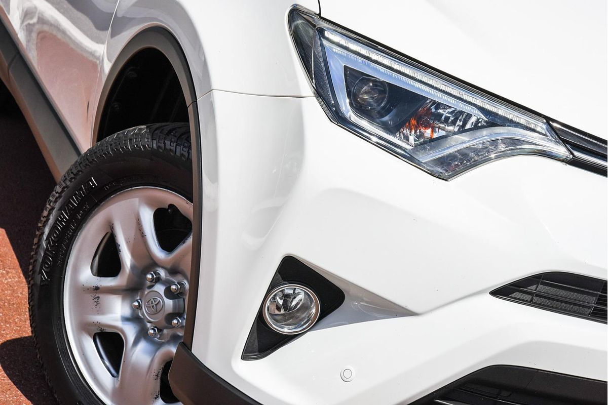 2017 Toyota RAV4 GX ZSA42R