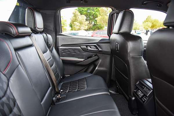 2025 Isuzu D-MAX X-TERRAIN 4X4