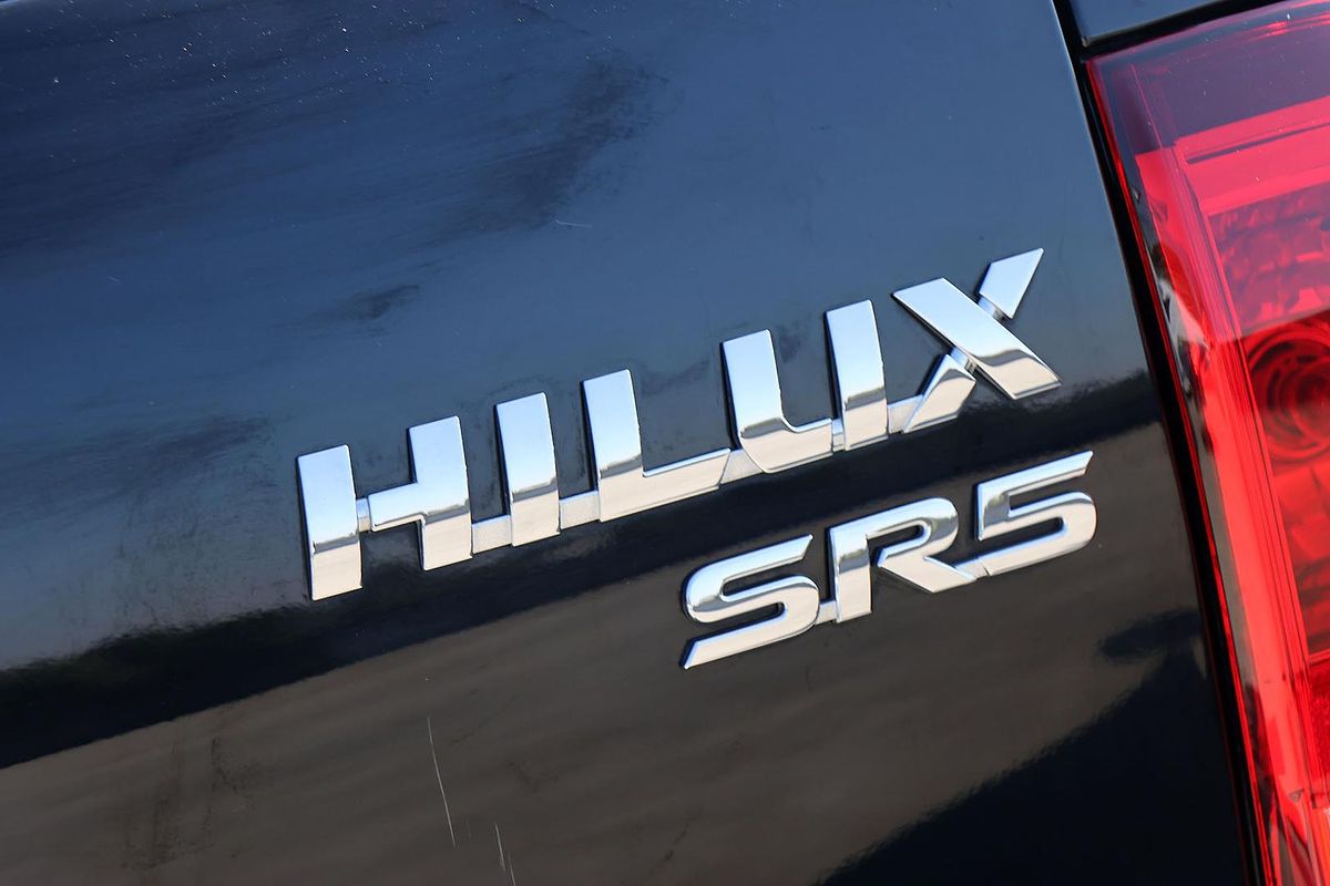 2017 Toyota Hilux SR5 GUN126R 4X4