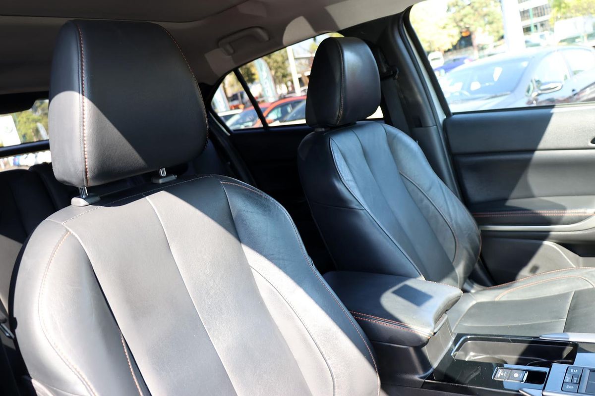 2018 Mitsubishi Eclipse Cross Exceed YA