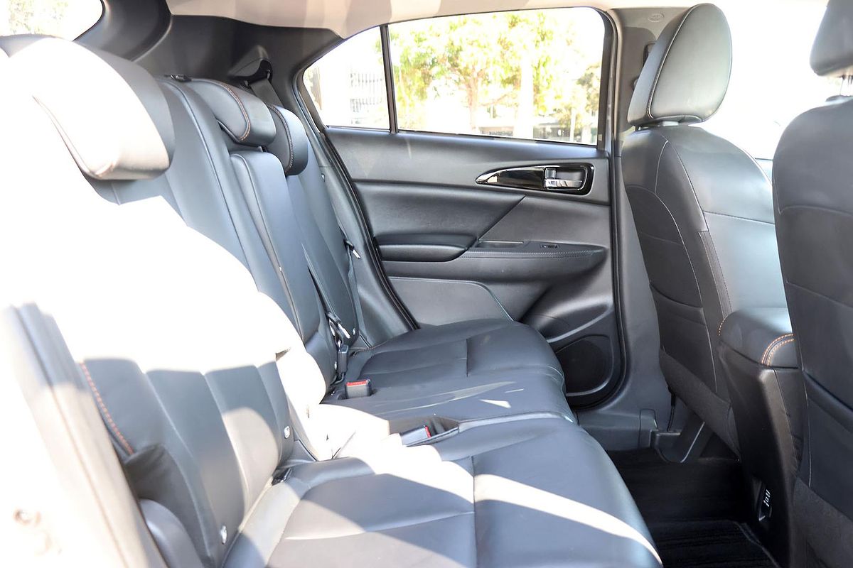 2018 Mitsubishi Eclipse Cross Exceed YA
