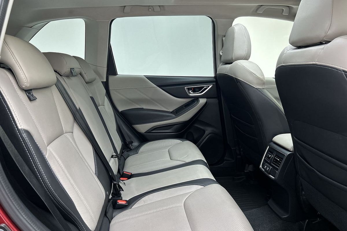 2022 Subaru Forester 2.5i-S S5