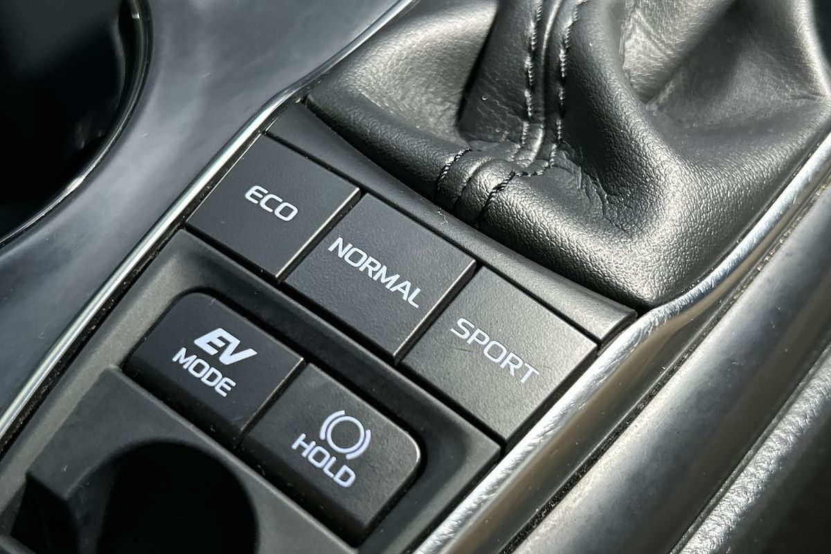 2021 Toyota Camry Ascent AXVH70R