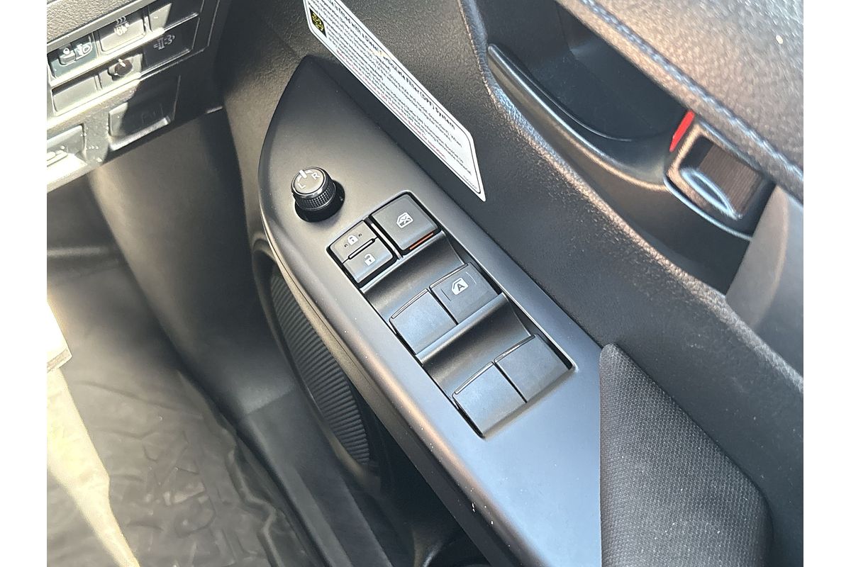 2020 Toyota Hilux SR GUN126R 4X4