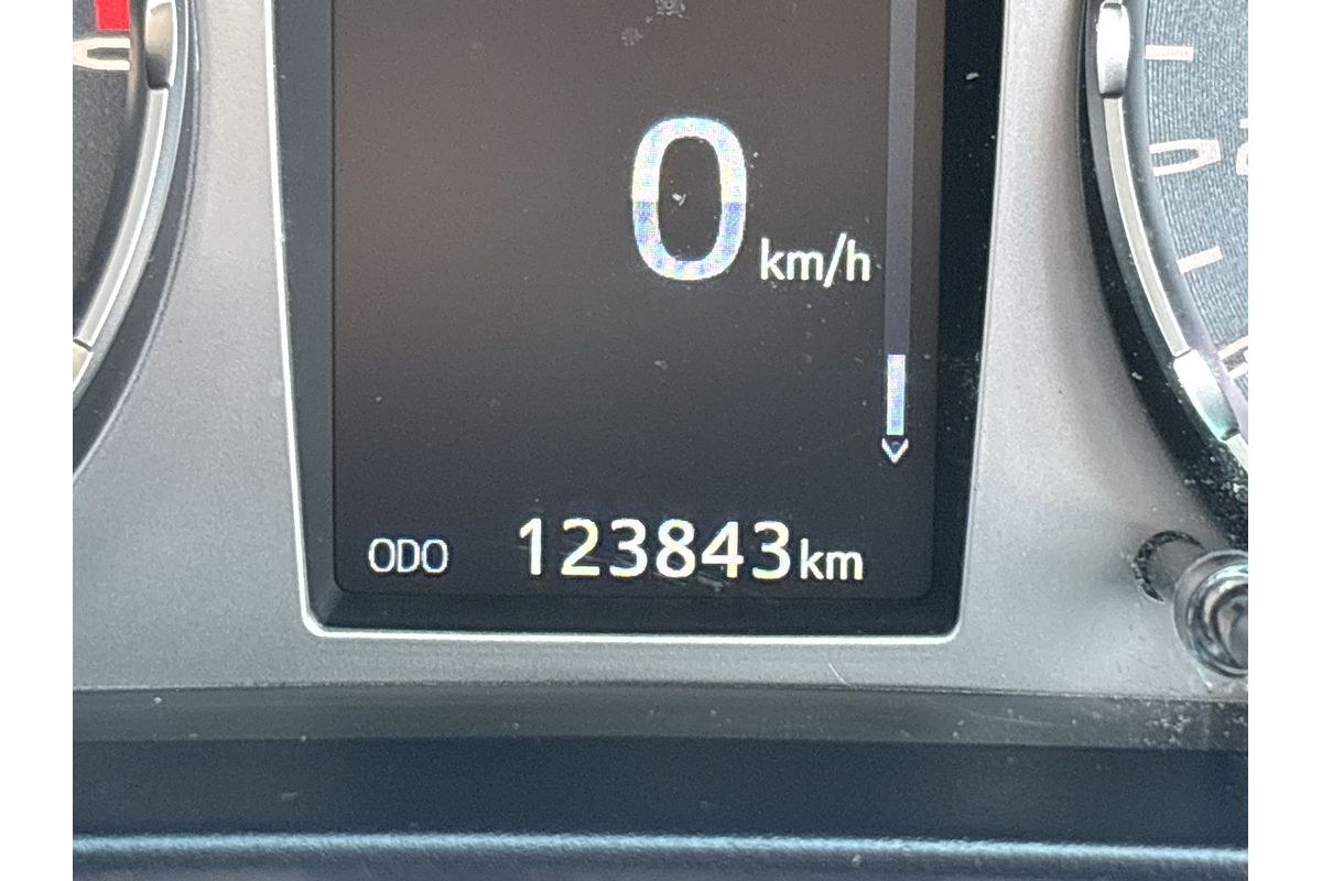 2020 Toyota Hilux SR GUN126R 4X4