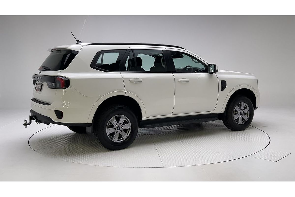 2024 Ford Everest Ambiente