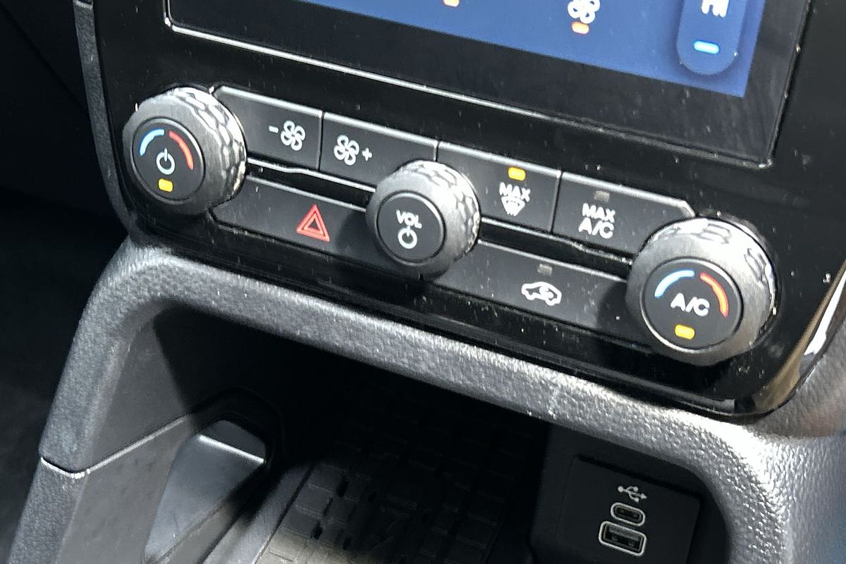 2024 Ford Everest Ambiente