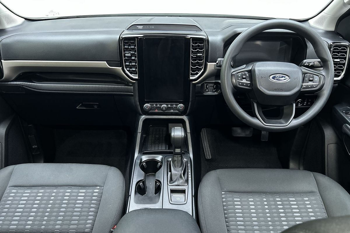 2024 Ford Everest Ambiente