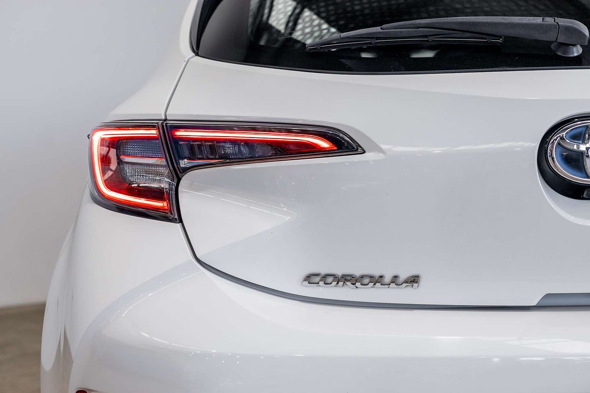2020 Toyota Corolla Ascent Sport Hybrid ZWE211R