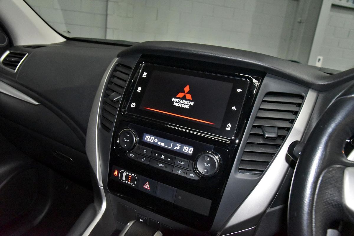 2019 Mitsubishi Pajero Sport Black Edition QE