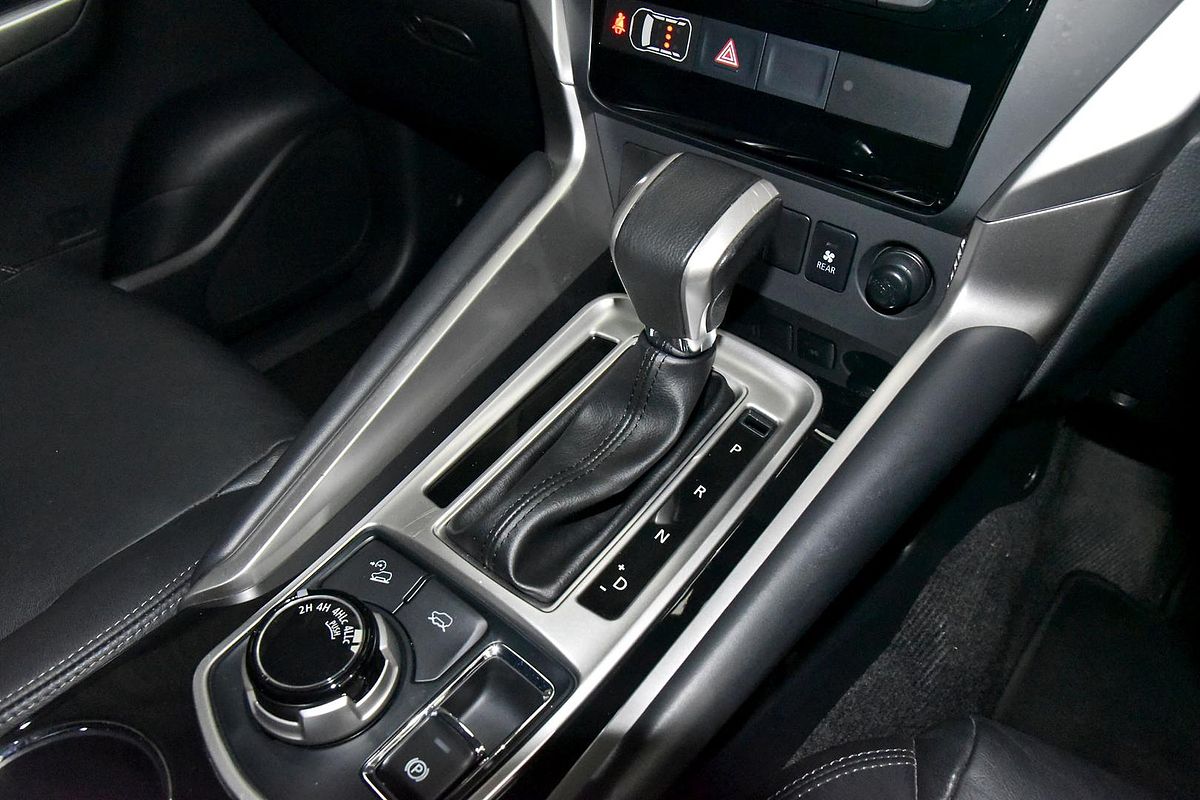 2019 Mitsubishi Pajero Sport Black Edition QE