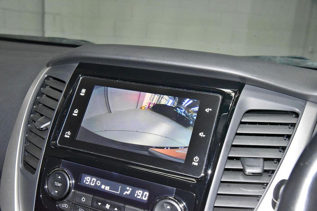 2019 Mitsubishi Pajero Sport Black Edition QE