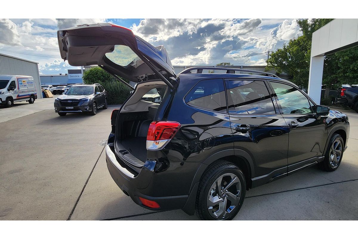 2024 Subaru Forester STI Sport S5