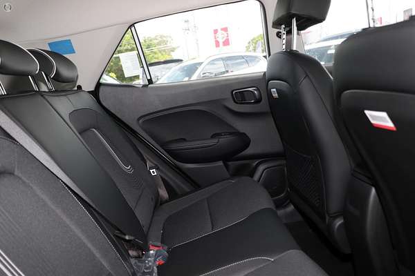 2025 Hyundai Venue Active QX.V5