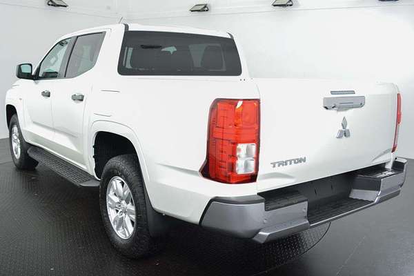 2024 Mitsubishi Triton GLX+ MV 4X4