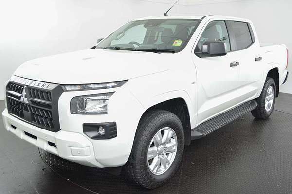 2024 Mitsubishi Triton GLX+ MV 4X4