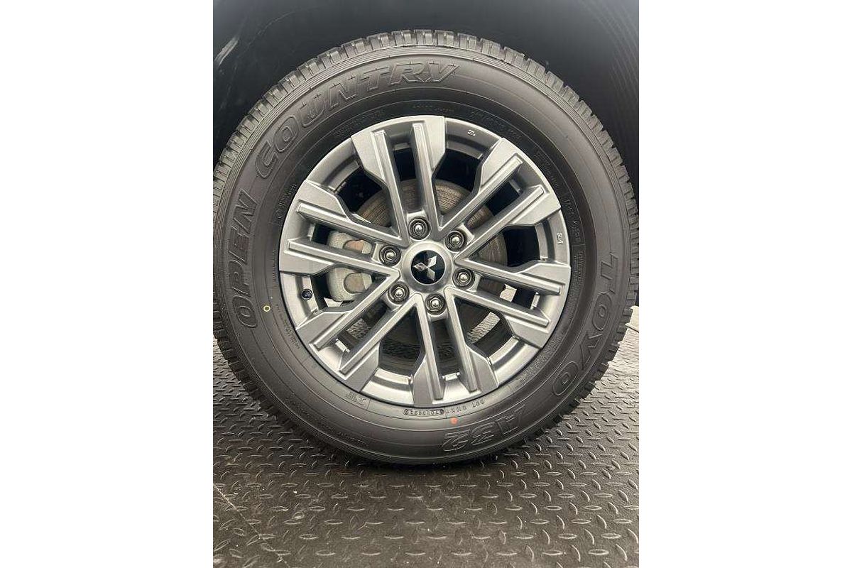 2024 Mitsubishi Pajero Sport GLX QF