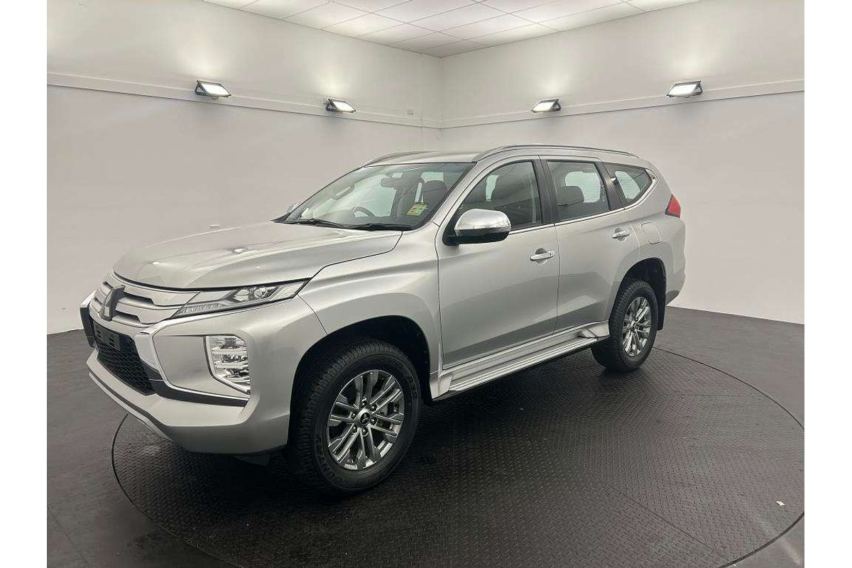 2024 Mitsubishi Pajero Sport GLX QF