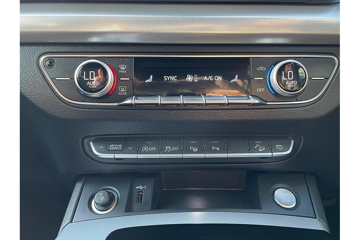 2023 Audi Q5 40 TDI S Line FY