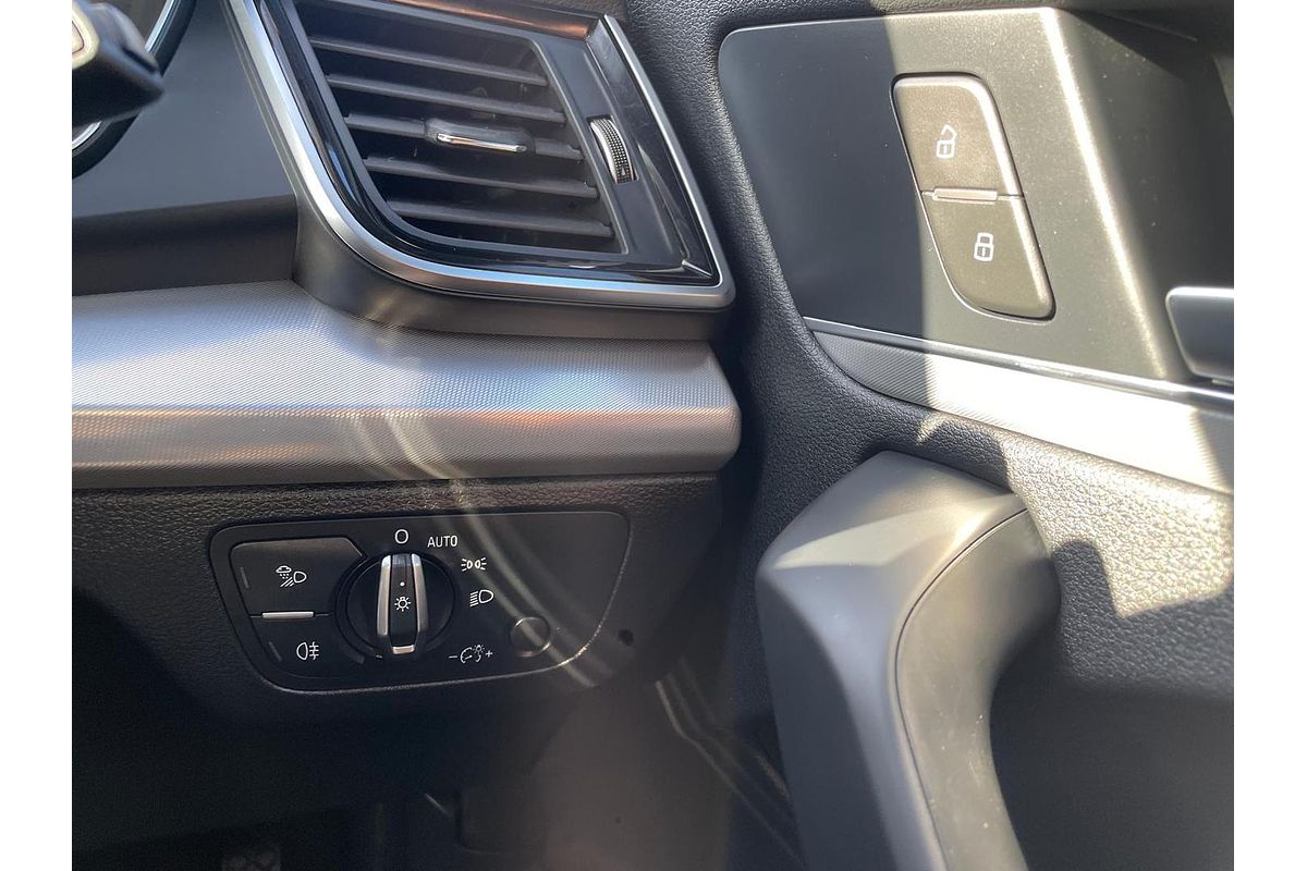 2023 Audi Q5 40 TDI S Line FY