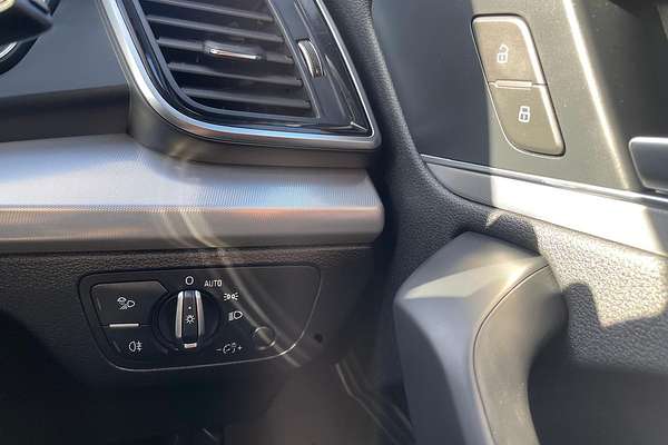 2023 Audi Q5 40 TDI S Line FY