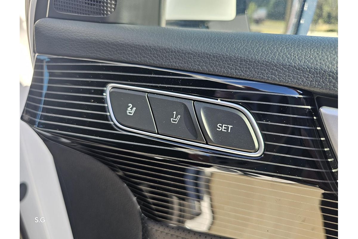 2024 Hyundai Palisade Calligraphy Black Ink LX2.V5