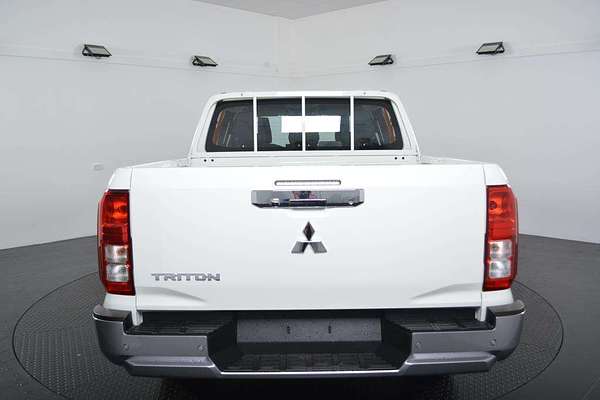 2024 Mitsubishi Triton GLX MV 4X4