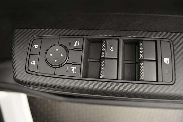 2024 Mitsubishi Triton GLX MV 4X4