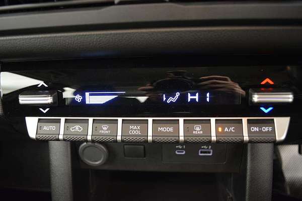 2024 Mitsubishi Triton GLX MV 4X4