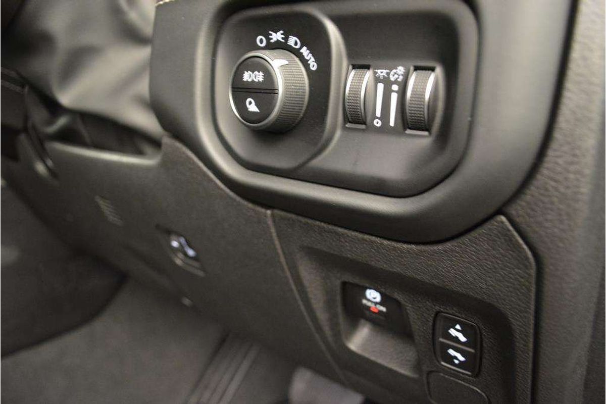 2023 RAM 1500 Laramie Sport RamBox DT 4X4 SWB