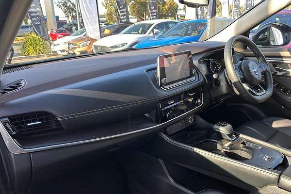 2023 Nissan X-TRAIL ST-L T33