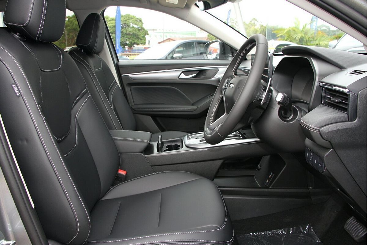 2025 GWM Haval Jolion Lux A01