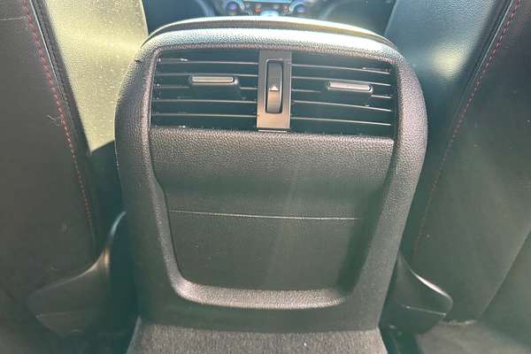 2016 Holden Commodore SV6 Black VF Series II
