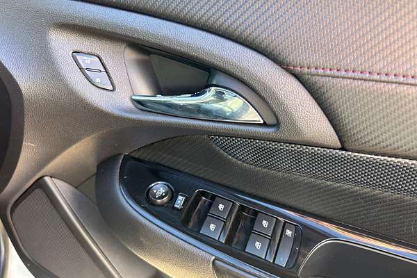 2016 Holden Commodore SV6 Black VF Series II