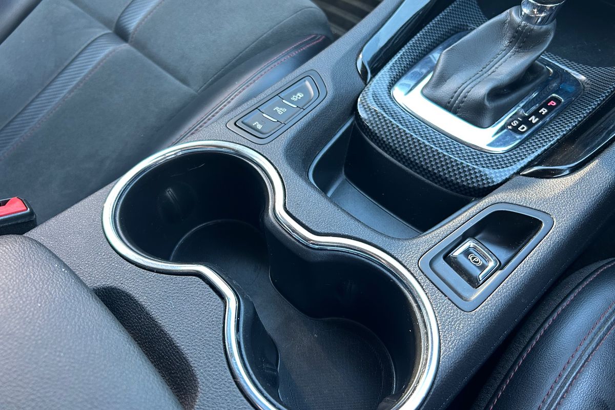 2016 Holden Commodore SV6 Black VF Series II