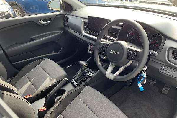 2024 Kia Stonic S YB