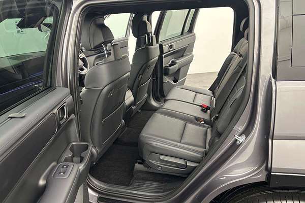 2024 Hyundai Santa Fe Hybrid Calligraphy MX5.V1