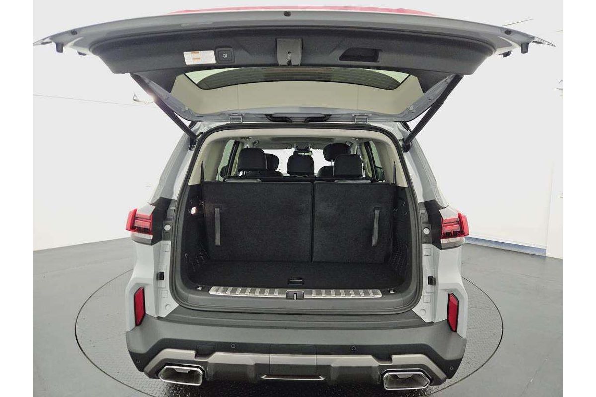 2024 LDV D90 Executive SV9A