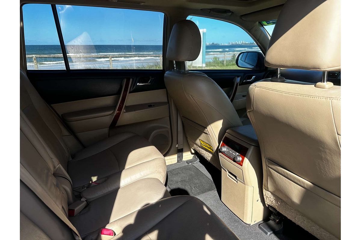 2011 Toyota Kluger Grande GSU45R