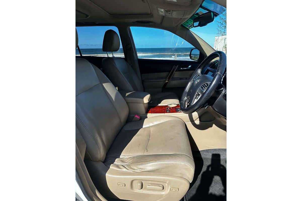 2011 Toyota Kluger Grande GSU45R
