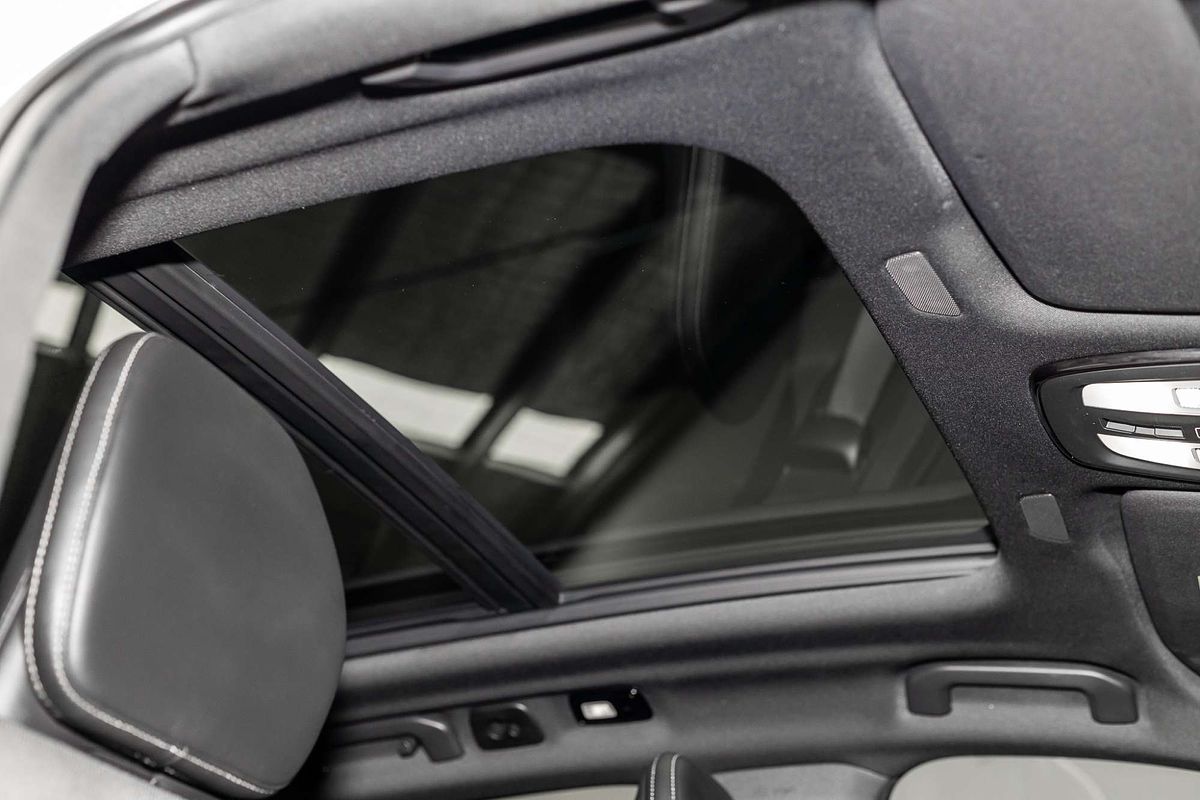 2021 Volvo XC60 B6 R-Design
