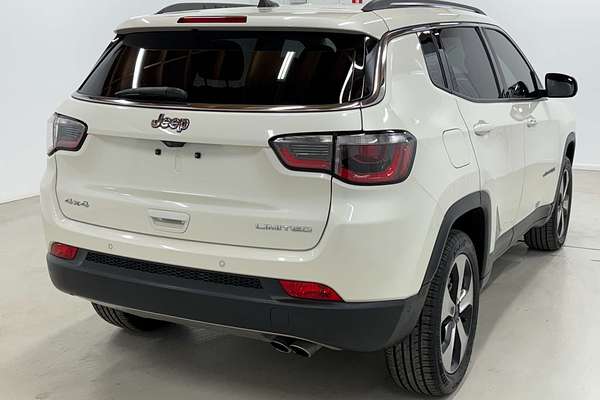 2017 Jeep Compass Limited M6